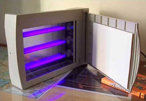 Dead flatbed scanner housing for UV light source by 5Volt
